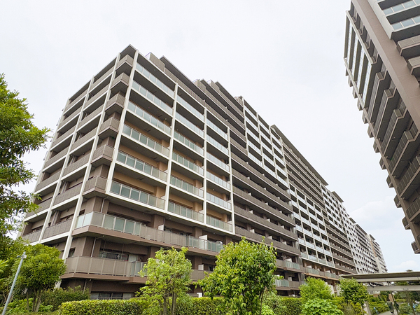 ユトリシア壱番街（1）