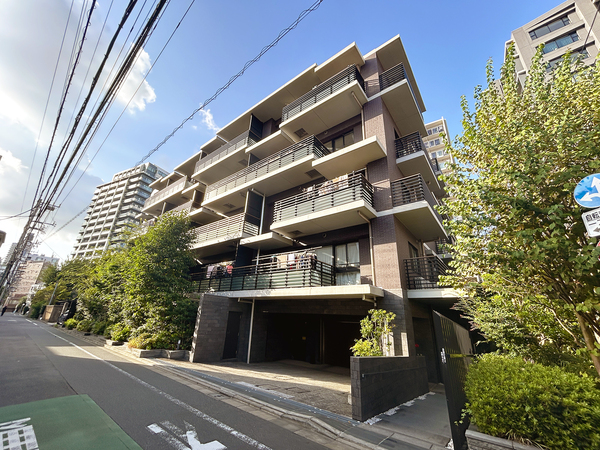 ザ・パークハウス市谷甲良町