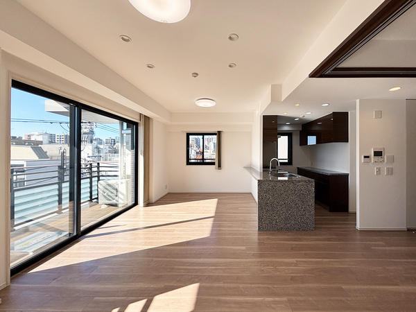 ザ・パークハウス市谷甲良町(4)