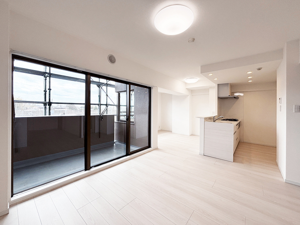 朝日パリオ秋山