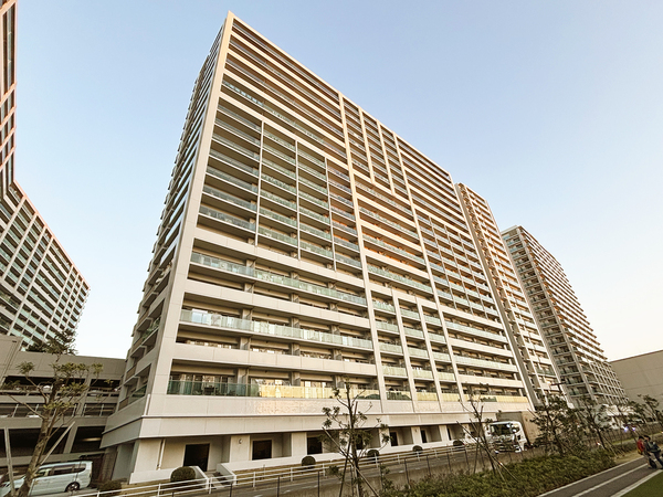 ワンダーベイシティSAZAN Gerden West(2)