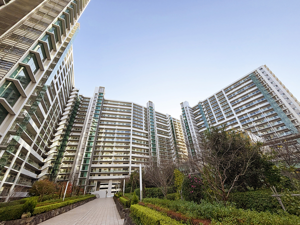 ワンダーベイシティSAZAN Gerden West